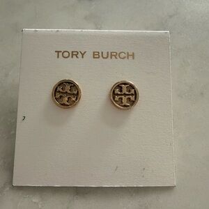 ✨ Tory Burch Icon Circle Stud Earrings – Gold ✨